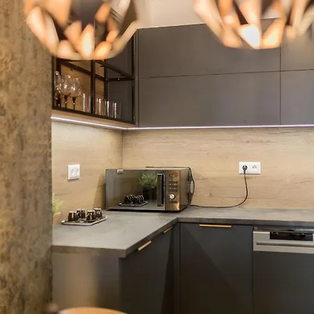 Gold Mandala By Bltn Lägenhet